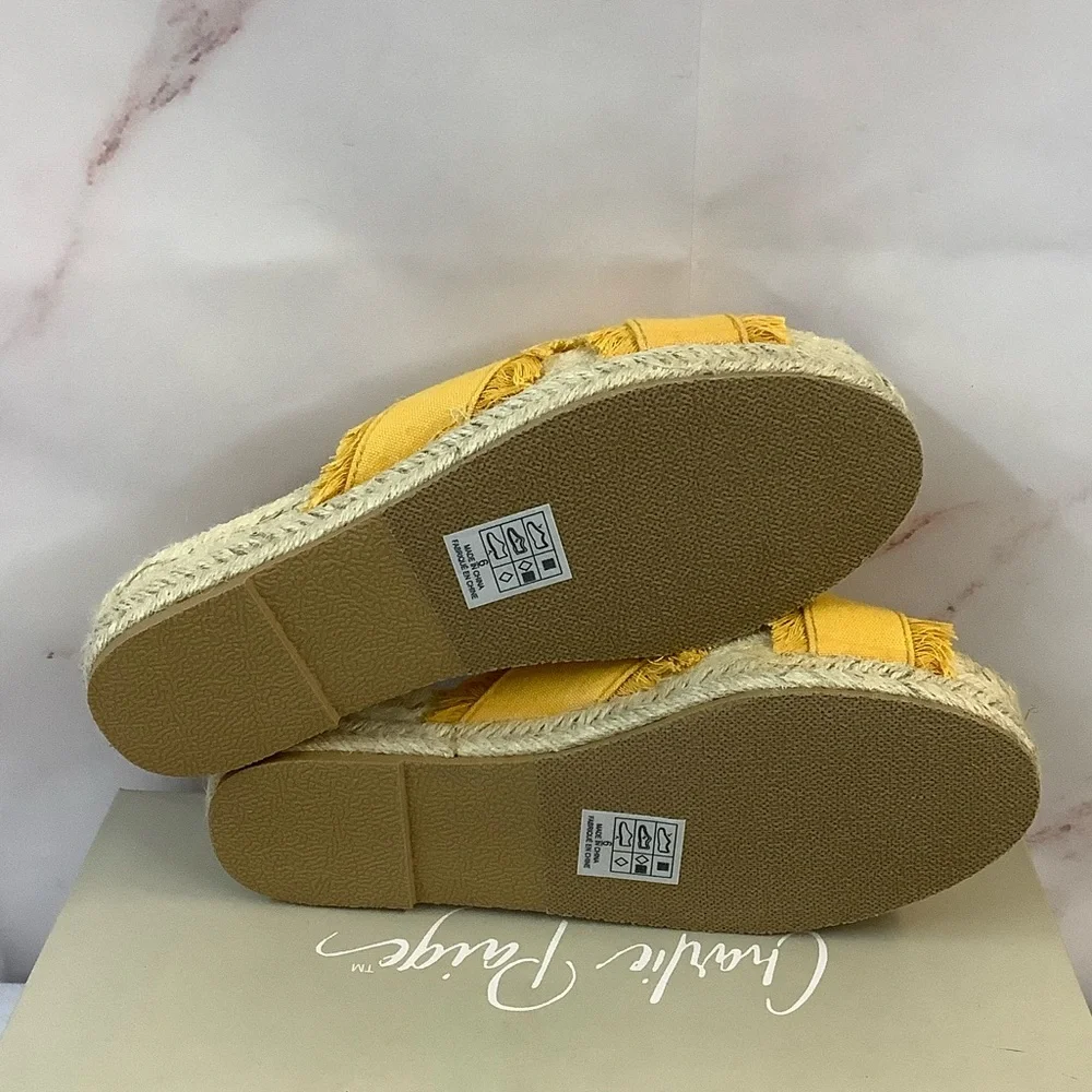 NIB Charlie Paige Espadrille Sandals Size 6